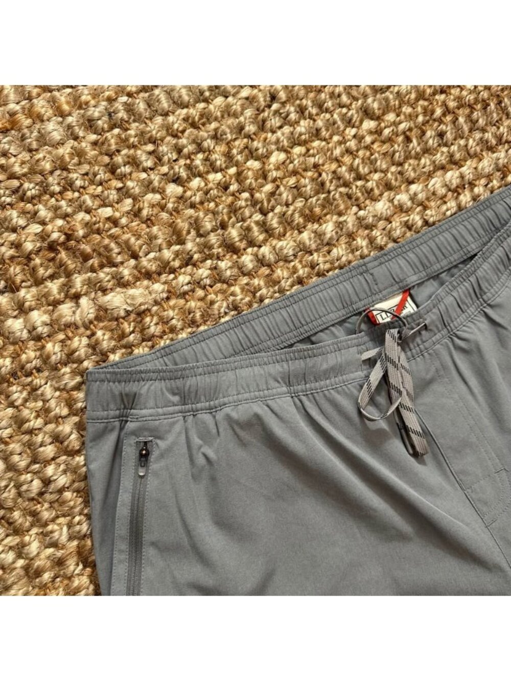 L.L. Bean Mens 2XL Multisport 30" Joggers Gray Stretch Hiking Pants 515097 Dock